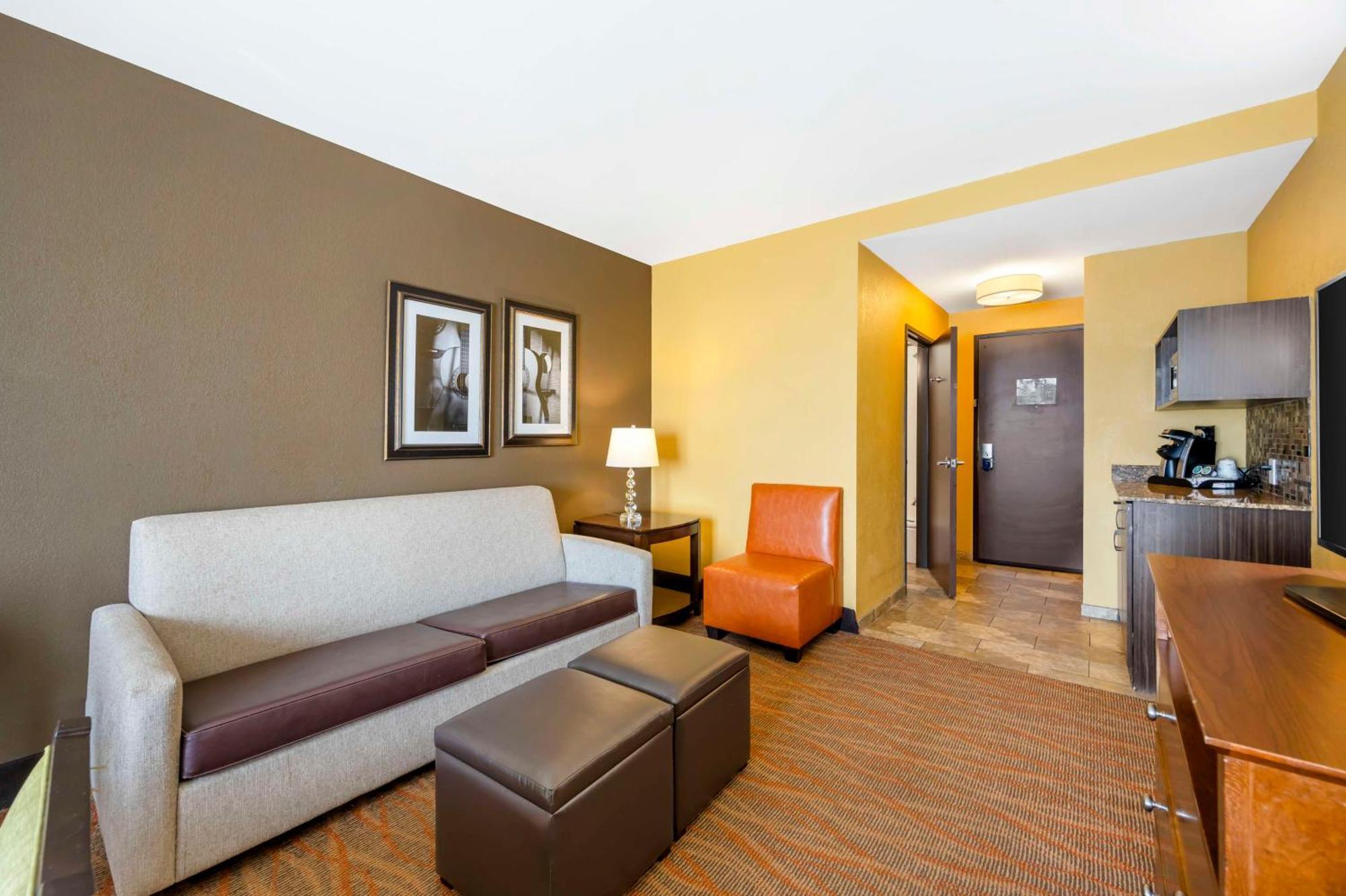 Best Western Plus Tupelo Inn&Suites Exterior foto