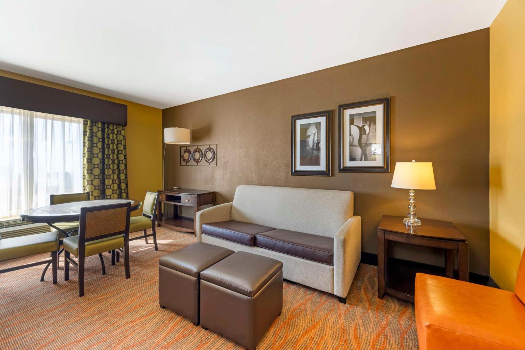 Best Western Plus Tupelo Inn&Suites Exterior foto